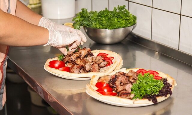 Ile kosztuje kebab w Dubaju?