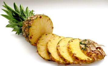 Co daje jedzenie ananasa kobietom?